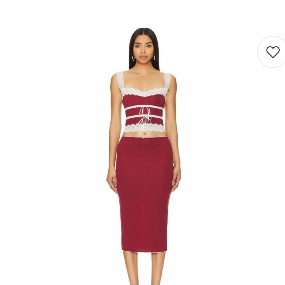 Loba Burgundy Lace-Trim Set - Picture 2 of 6